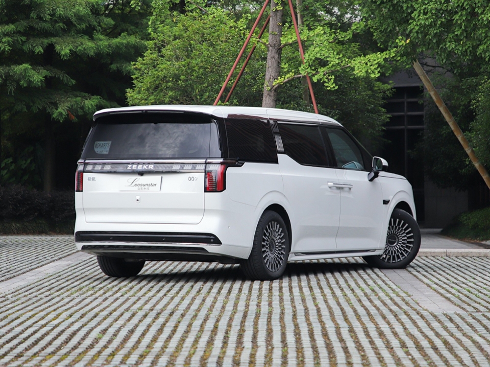 Zeekr 009