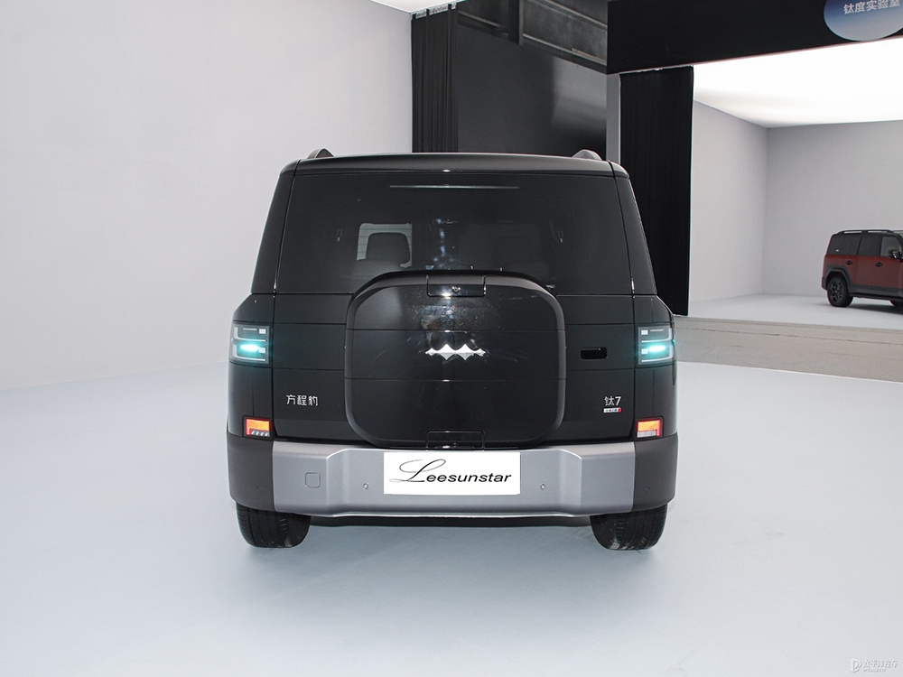 Leopard Titanium 7 4WD & 2WD