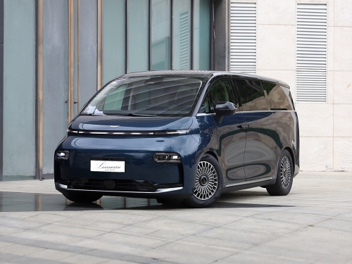 Geely LEVC L380